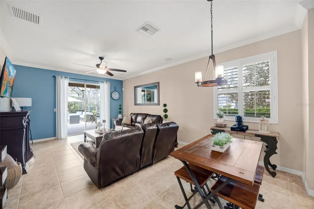 5323 Crosscourt View Drive Lithia FL 33547