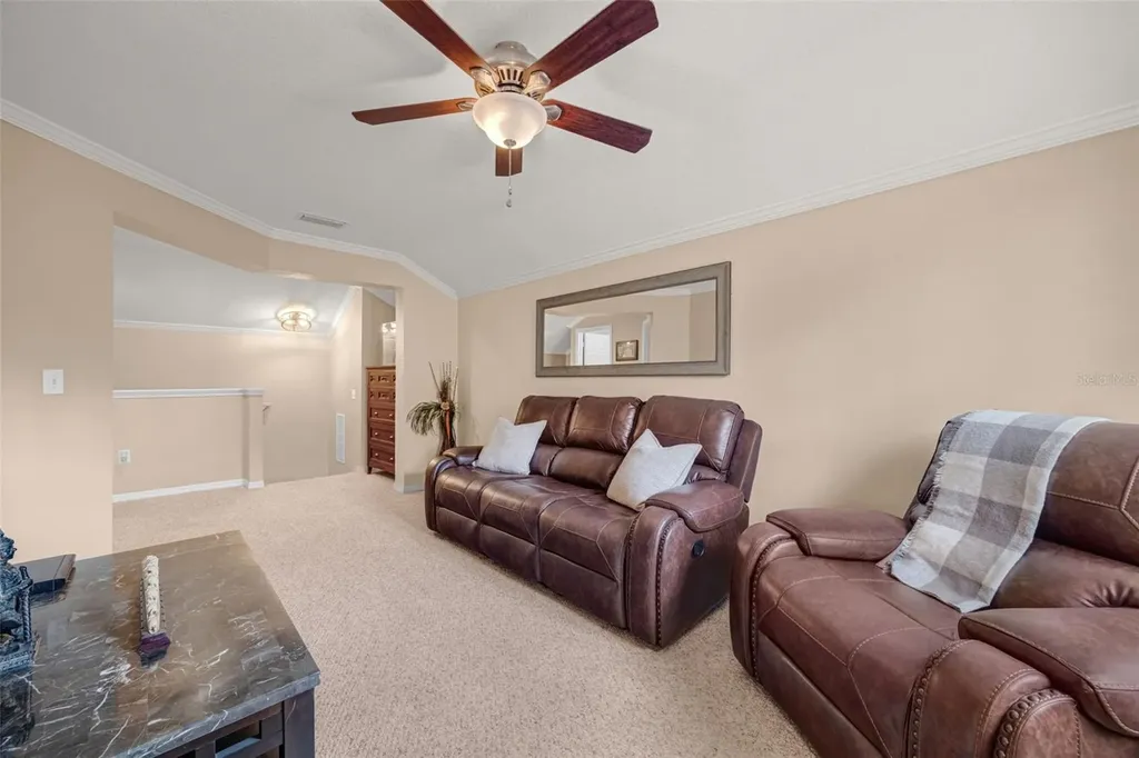 5323 Crosscourt View Drive Lithia FL 33547