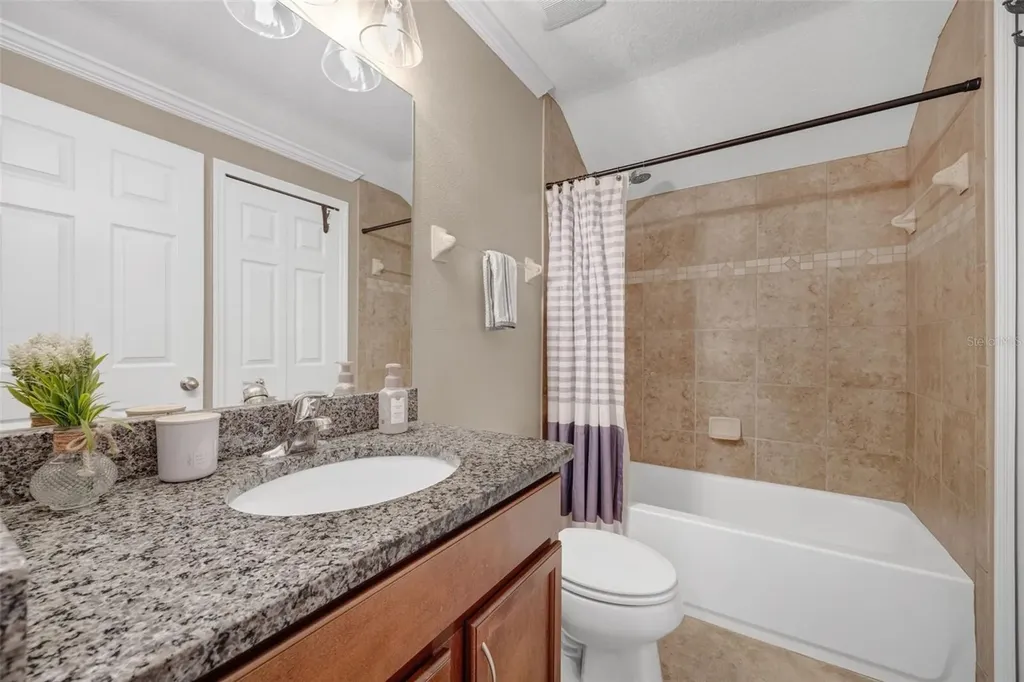 5323 Crosscourt View Drive Lithia FL 33547