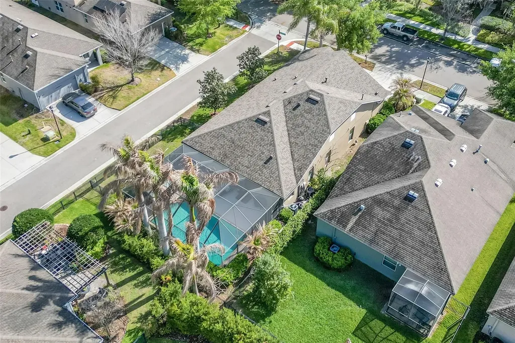 5323 Crosscourt View Drive Lithia FL 33547