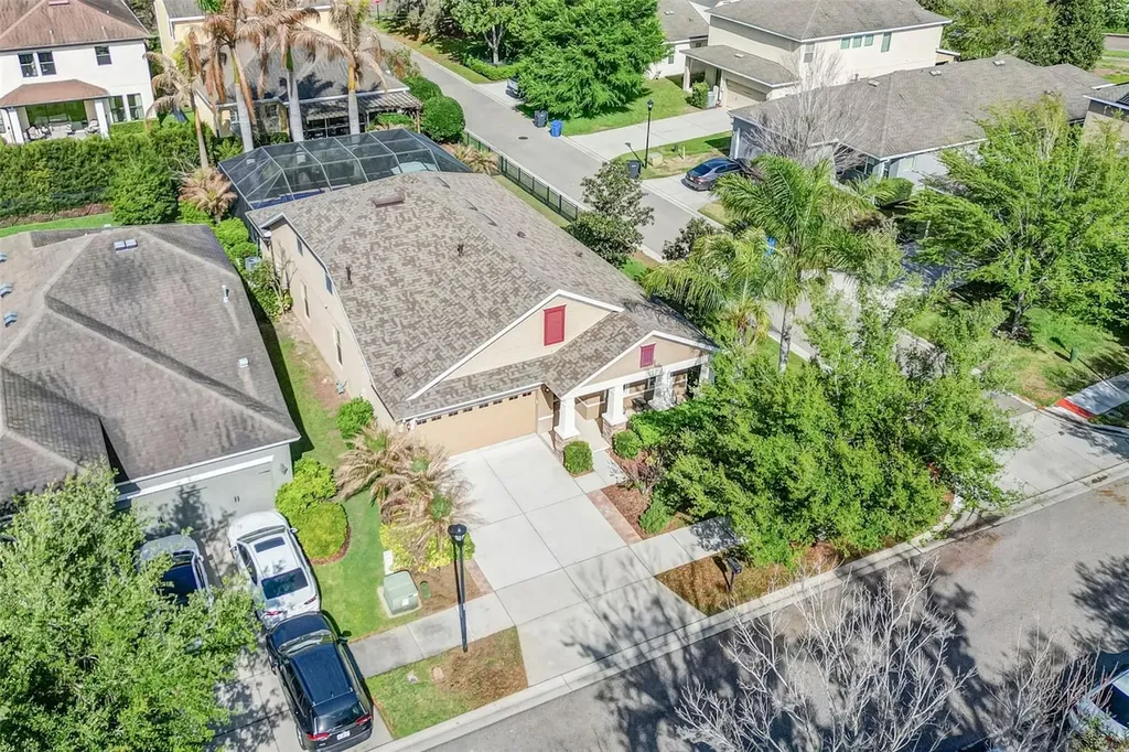 5323 Crosscourt View Drive Lithia FL 33547