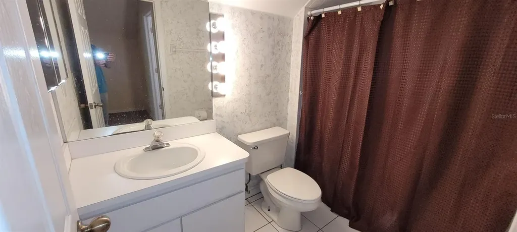 1710 Tropicana Way Valrico FL 33594