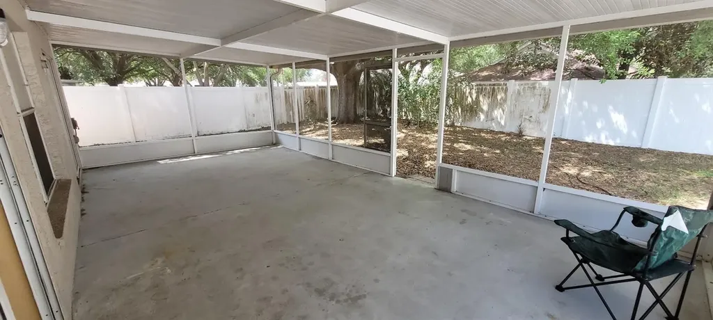 1710 Tropicana Way Valrico FL 33594
