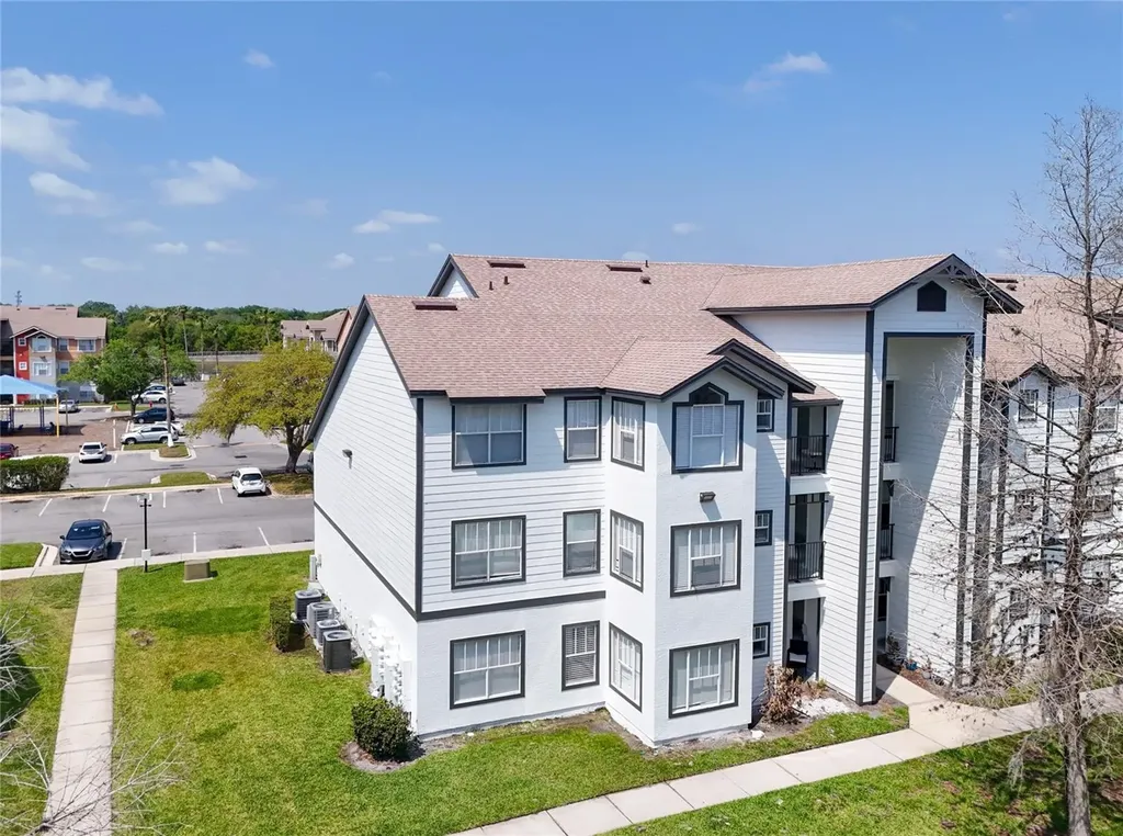 2213 Grand Cayman Court Kissimmee FL 34741