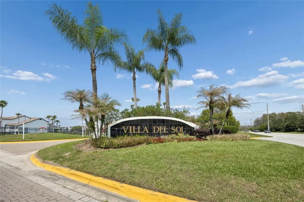 2213 Grand Cayman Court Kissimmee FL 34741