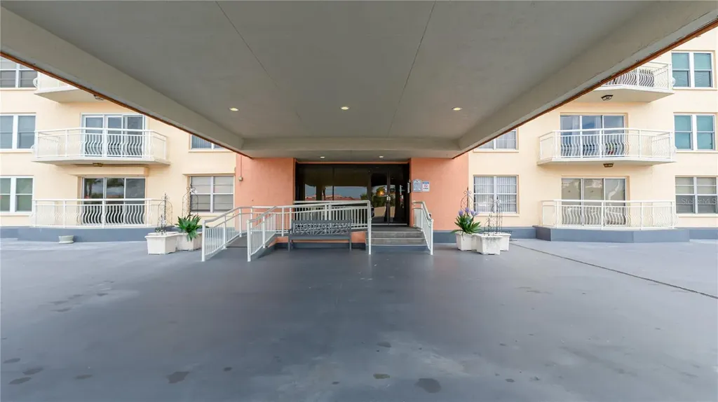 4900 Brittany Drive S St Petersburg FL 33715