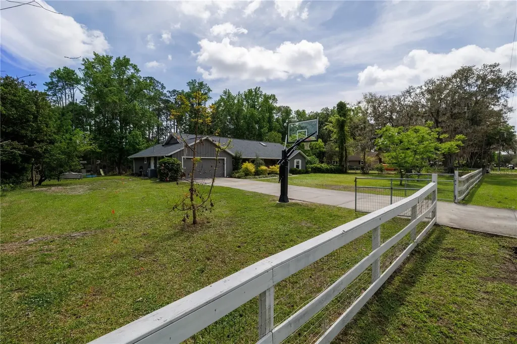 379 Oakridge Road Ormond Beach FL 32174