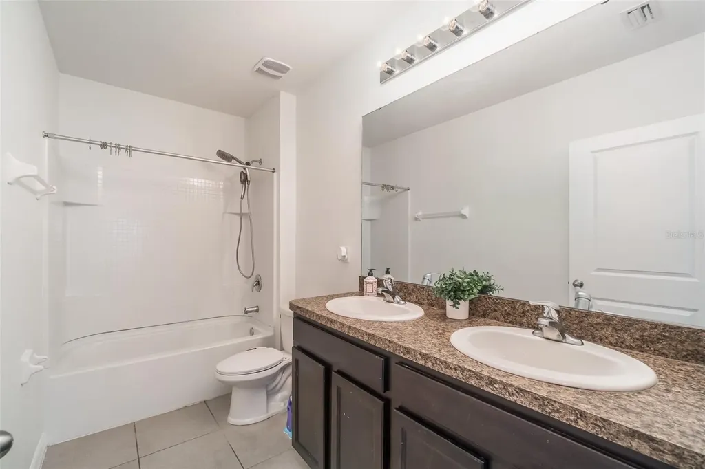 210 Cinnamon Bark Place Valrico FL 33594