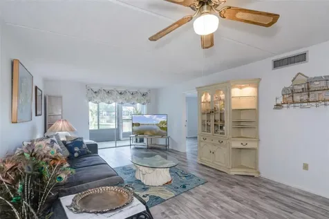 207 Cypress Lane Oldsmar FL 34677