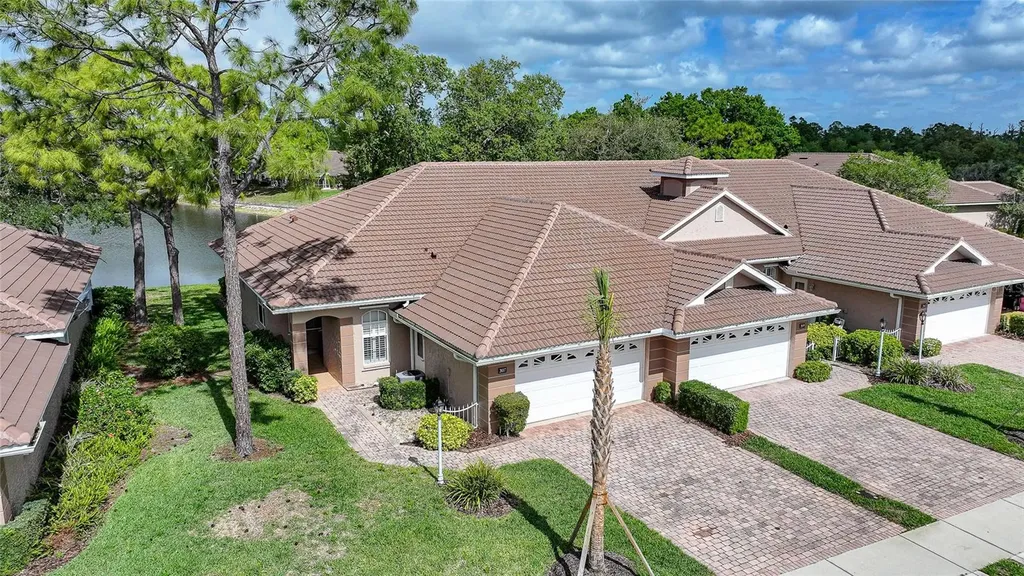 2037 Lynx Run North Port FL 34288