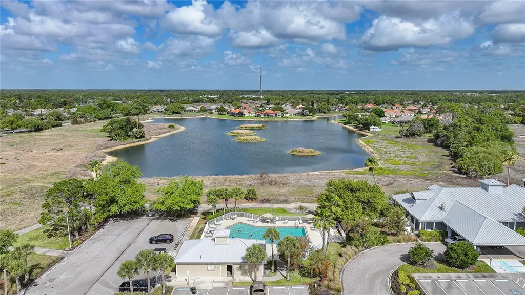 2037 Lynx Run North Port FL 34288