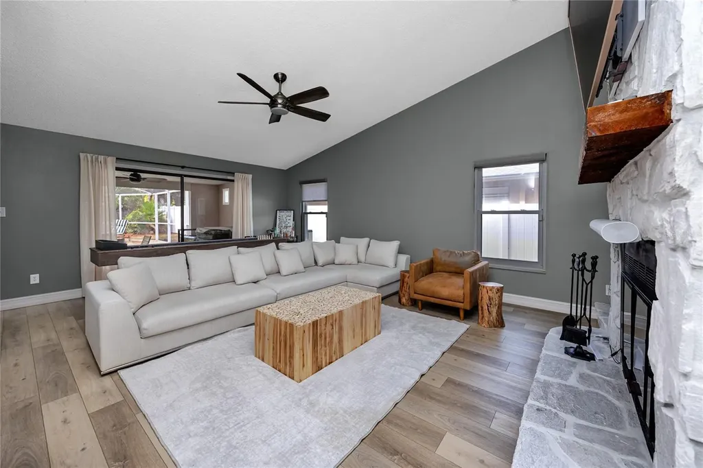 27 Summit Lane Safety Harbor FL 34695