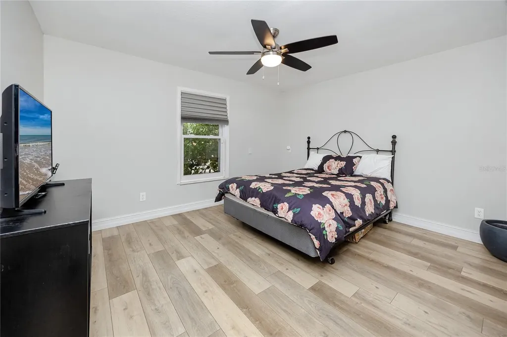 27 Summit Lane Safety Harbor FL 34695
