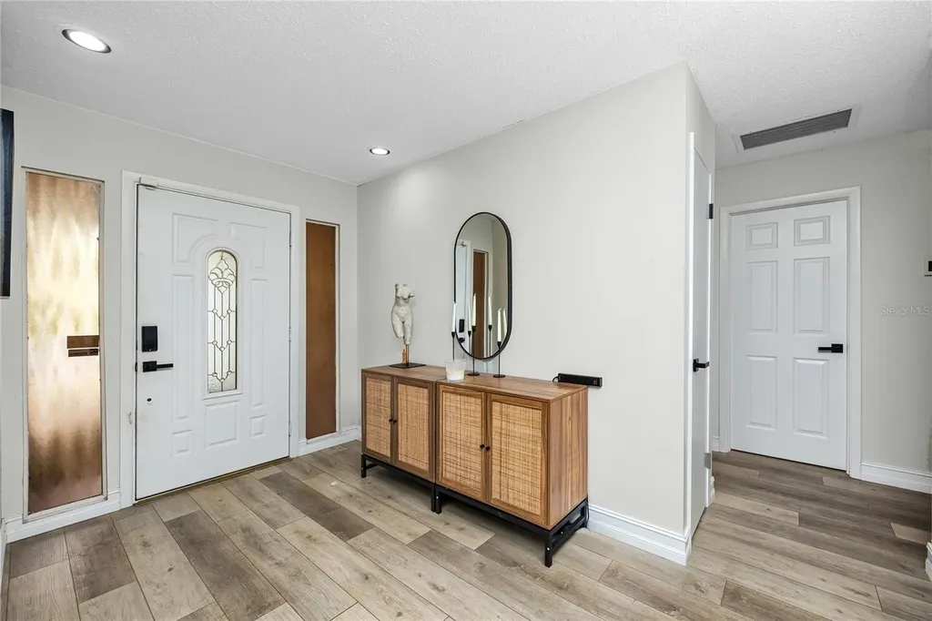27 Summit Lane Safety Harbor FL 34695