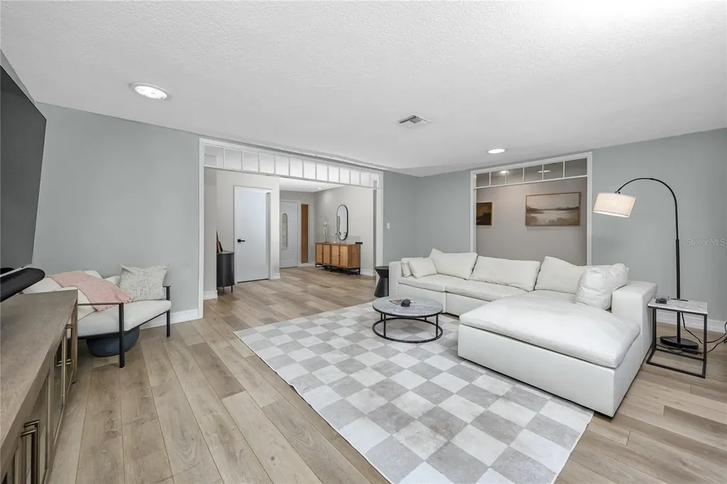 27 Summit Lane Safety Harbor FL 34695