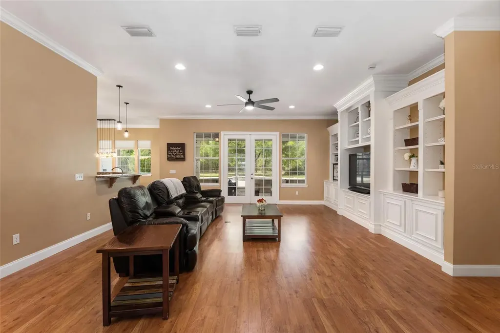 4318 SW 182nd Drive Newberry FL 32669