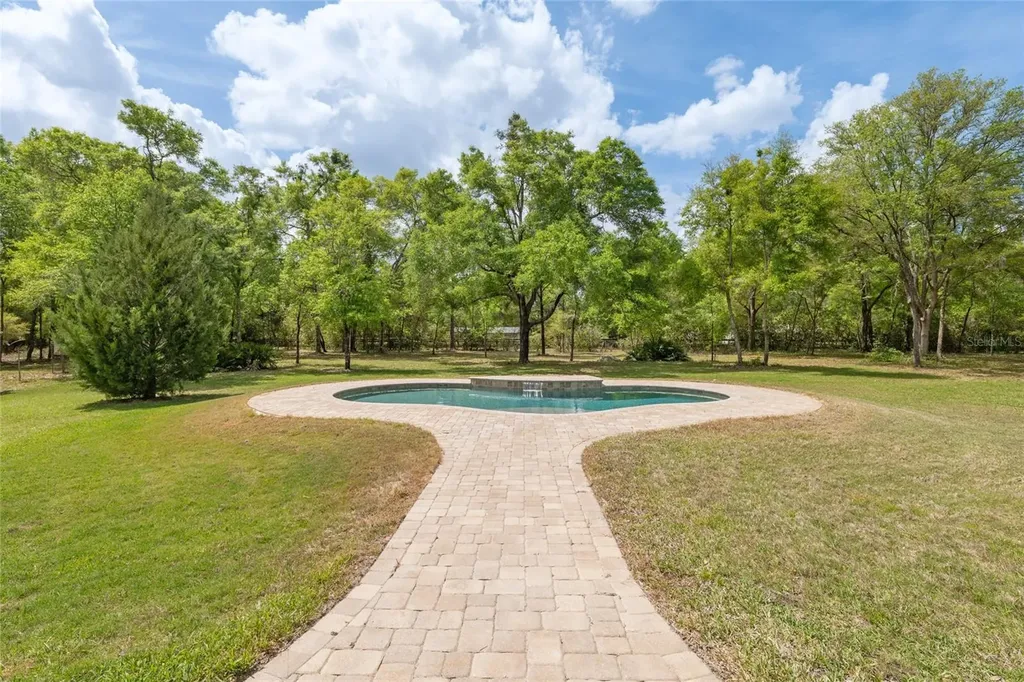 4318 SW 182nd Drive Newberry FL 32669