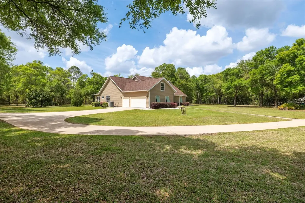 4318 SW 182nd Drive Newberry FL 32669