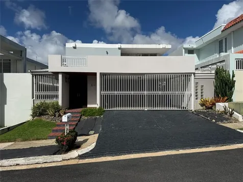 E-10 Alturas De Santa Maria Guaynabo PR 00969