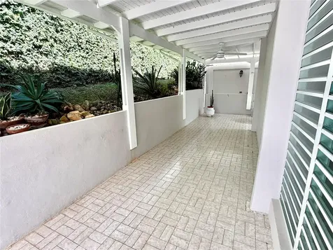 E-10 Alturas De Santa Maria Guaynabo PR 00969