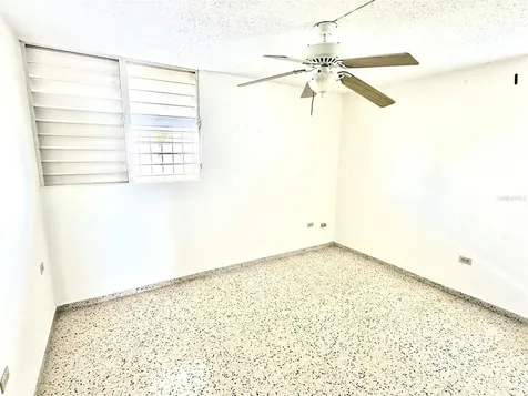 E-10 Alturas De Santa Maria Guaynabo PR 00969