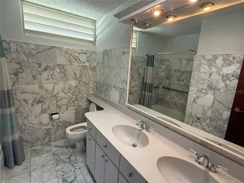 E-10 Alturas De Santa Maria Guaynabo PR 00969