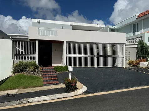 E-10 Alturas De Santa Maria Guaynabo PR 00969