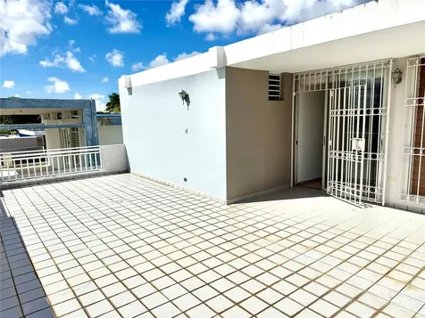 E-10 Alturas De Santa Maria Guaynabo PR 00969