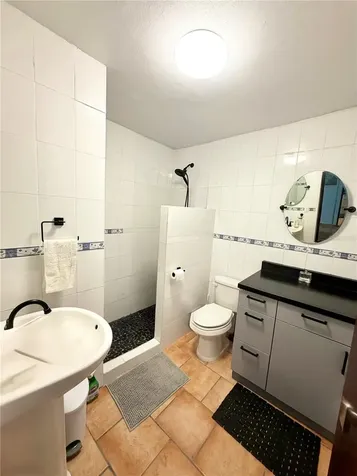 . Cond. La Reina Apartment Guanica PR 00653