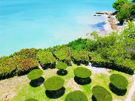 . Cond. La Reina Apartment Guanica PR 00653