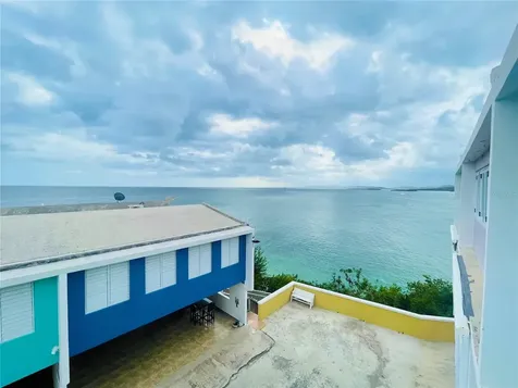 . Cond. La Reina Apartment Guanica PR 00653