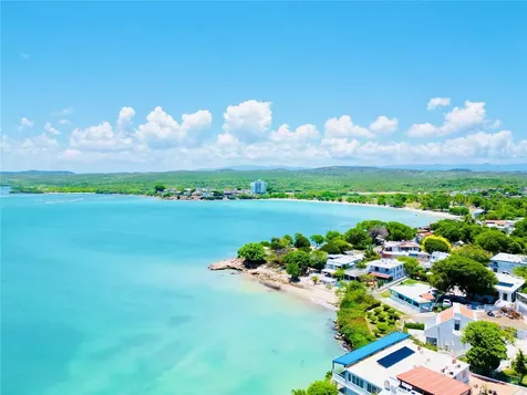 . Cond. La Reina Apartment Guanica PR 00653