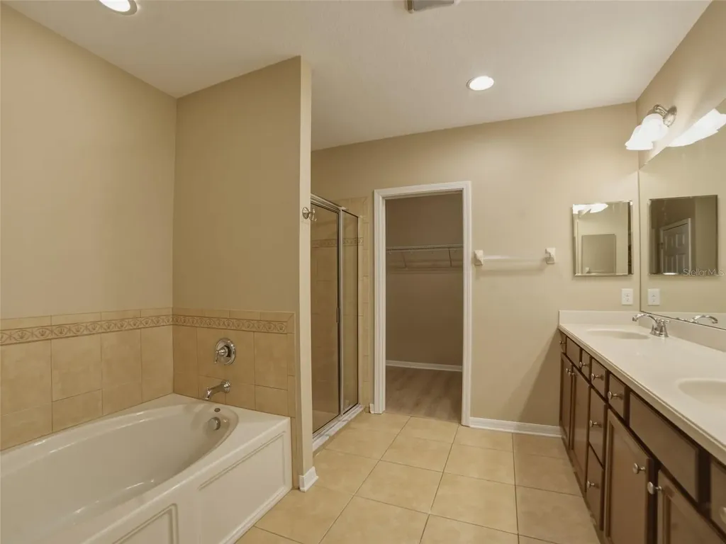 5941 Beaconpark Street Lithia FL 33547