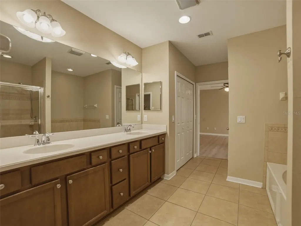 5941 Beaconpark Street Lithia FL 33547