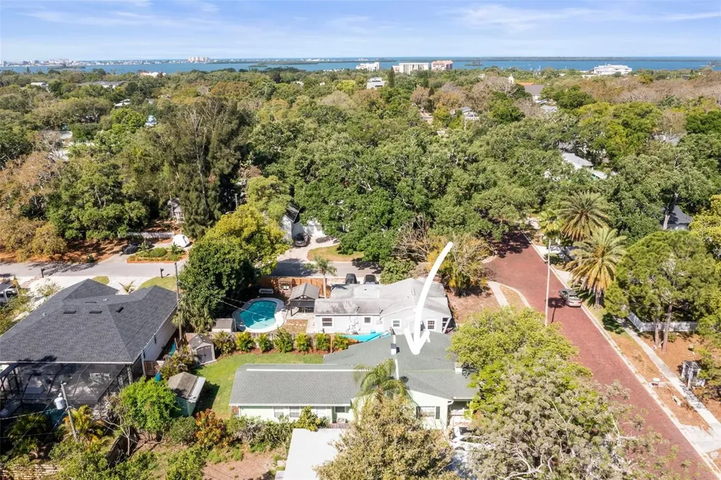 641 Wilkie Street Dunedin FL 34698