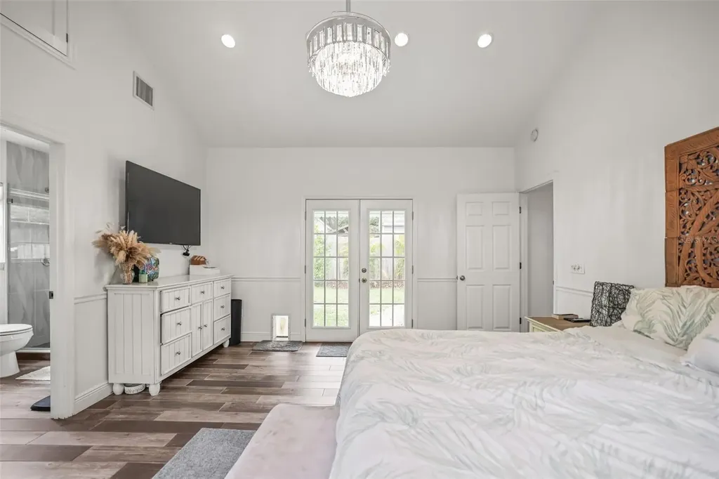 641 Wilkie Street Dunedin FL 34698