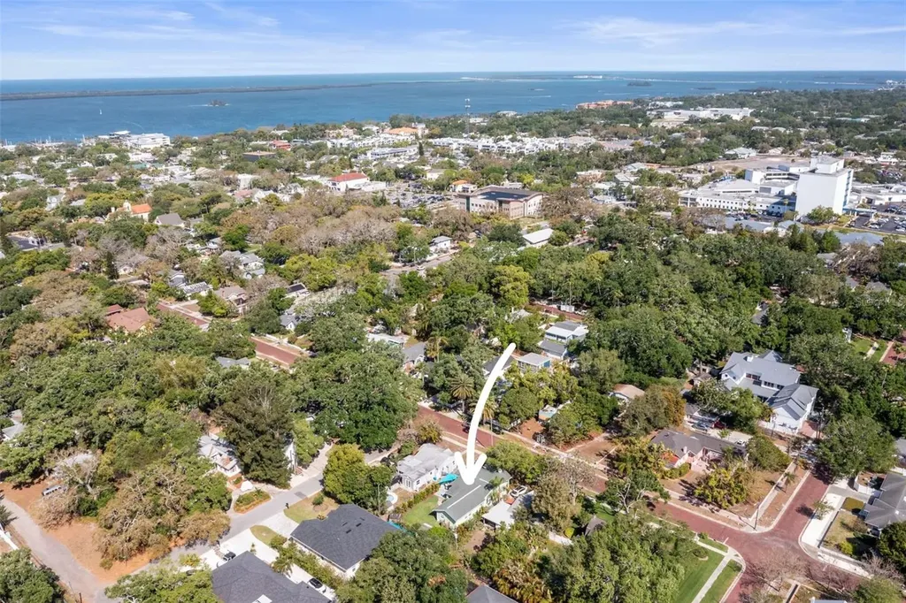 641 Wilkie Street Dunedin FL 34698