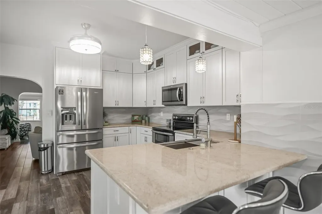 641 Wilkie Street Dunedin FL 34698