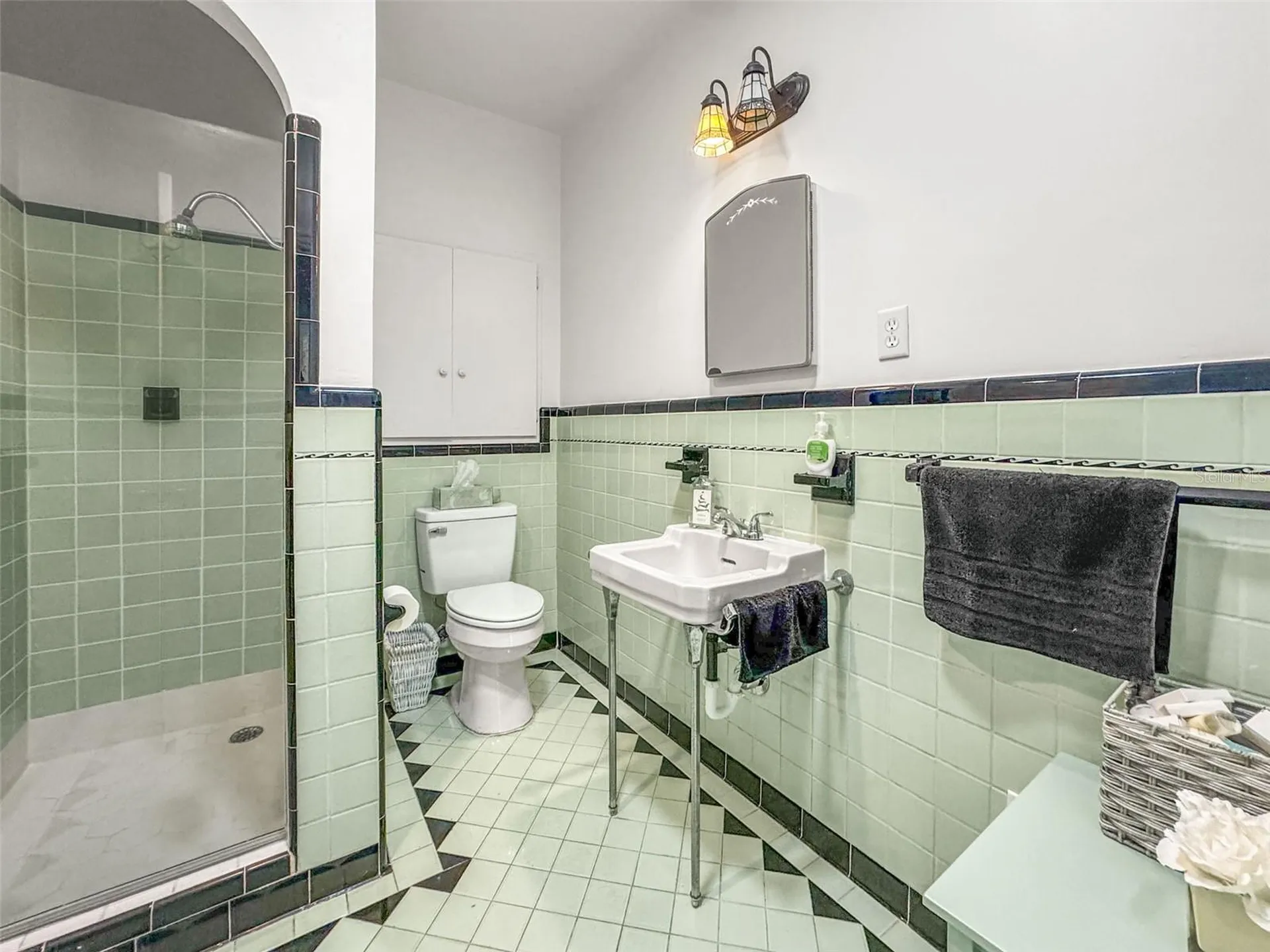 641 Wilkie Street Dunedin FL 34698