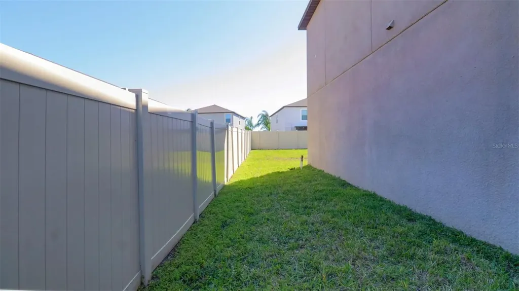 9633 Channing Hill Drive Sun City Center FL 33573
