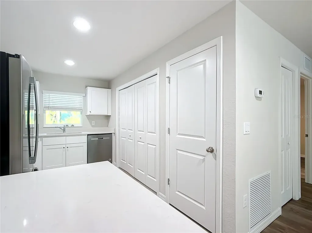 11010 N Edith Point Citrus Springs FL 34434