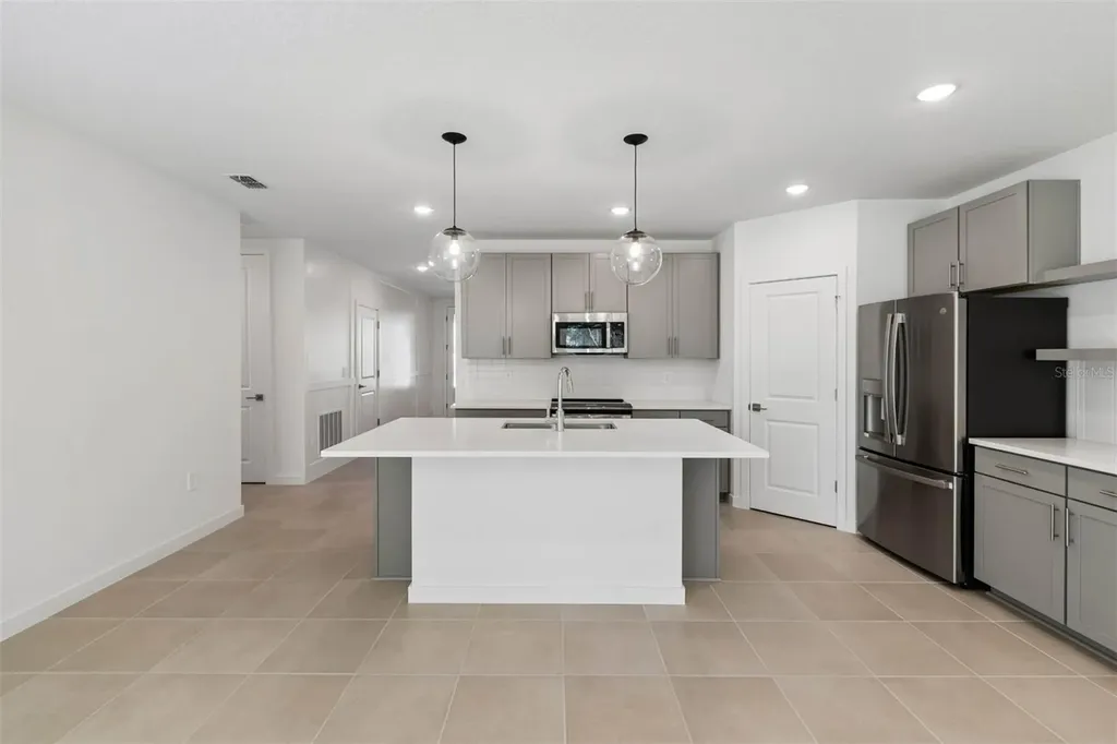 3126 Rein Avenue Davenport FL 33837