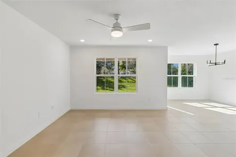 3126 Rein Avenue Davenport FL 33837