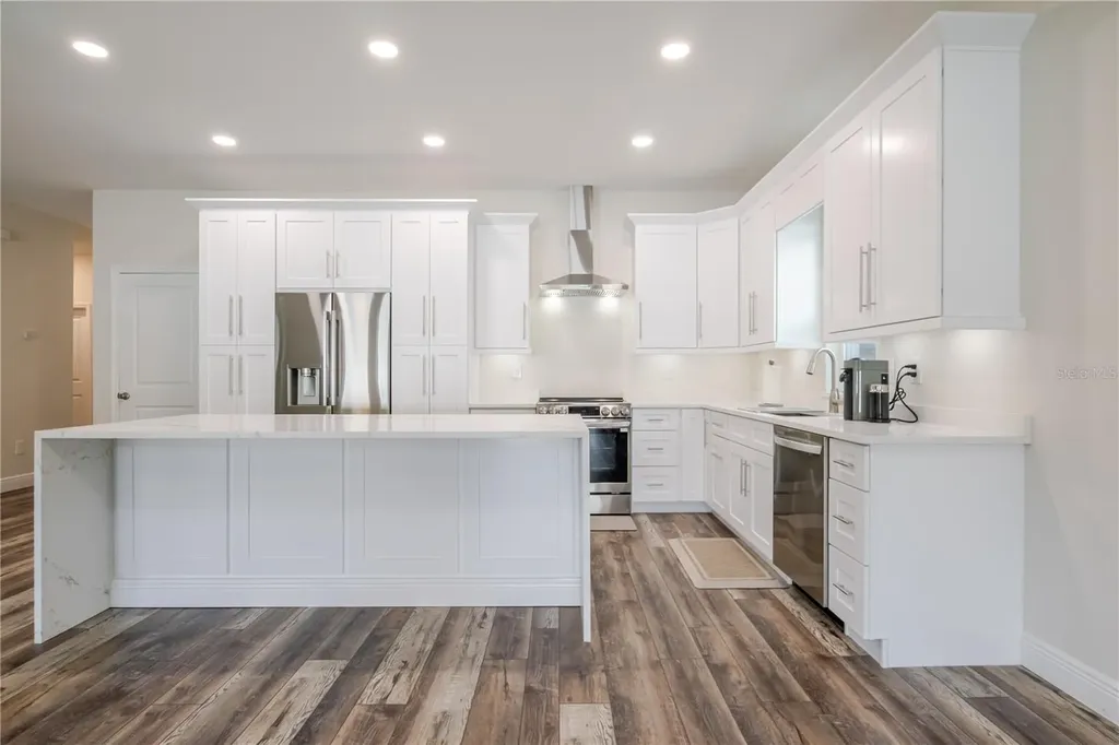 807 Garden Oaks Square Seffner FL 33584