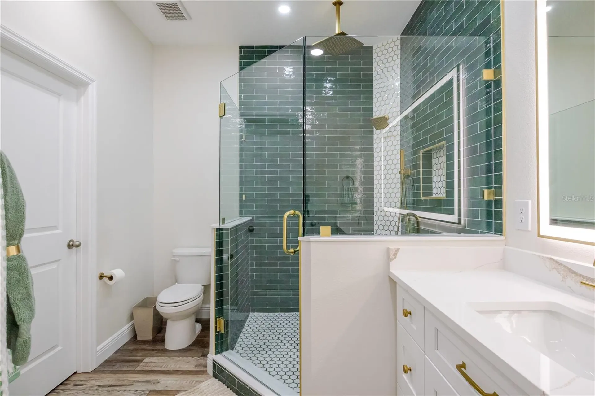 807 Garden Oaks Square Seffner FL 33584