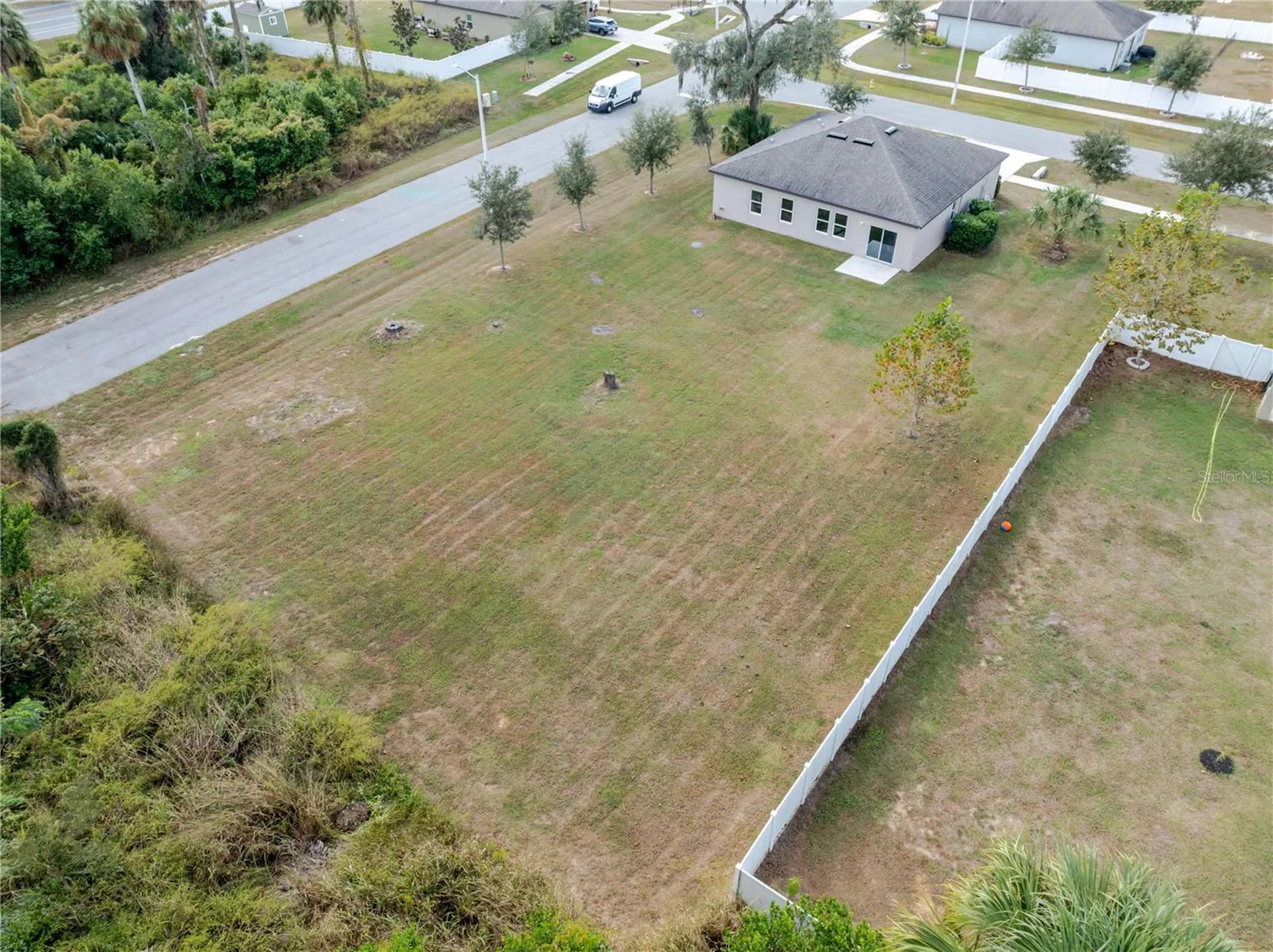 807 Garden Oaks Square Seffner FL 33584
