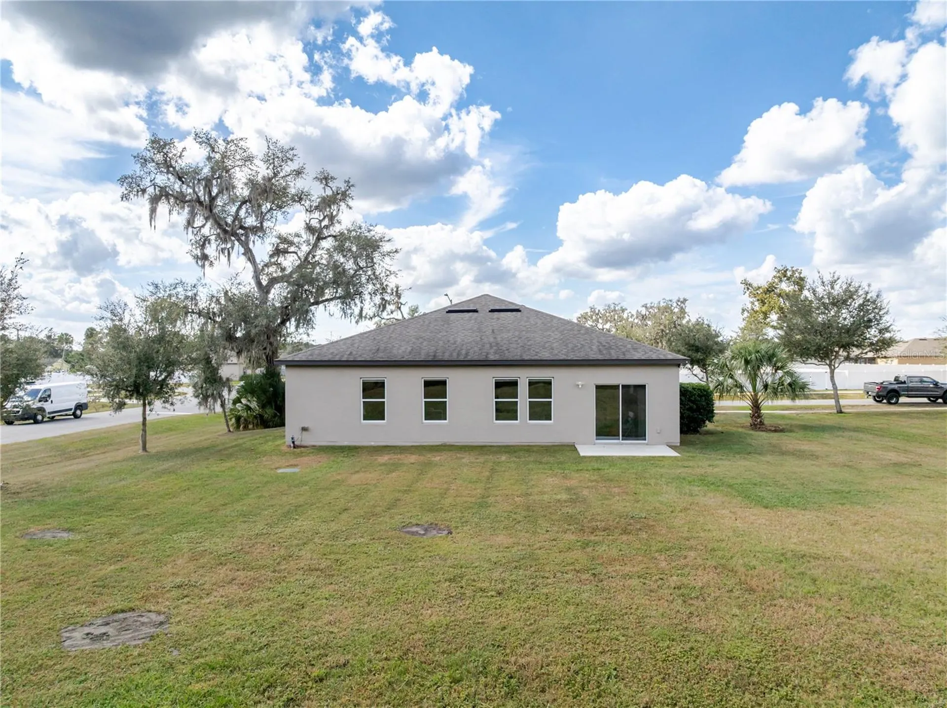 807 Garden Oaks Square Seffner FL 33584