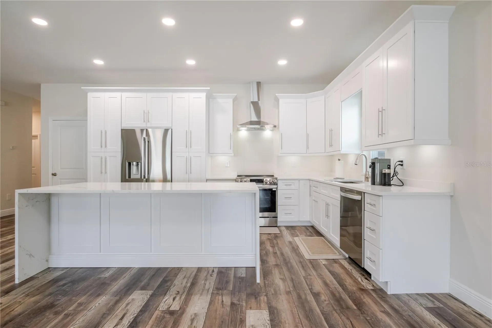 807 Garden Oaks Square Seffner FL 33584