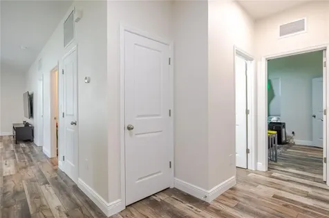 807 Garden Oaks Square Seffner FL 33584