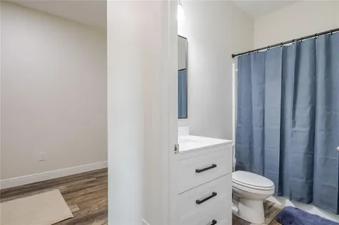 807 Garden Oaks Square Seffner FL 33584